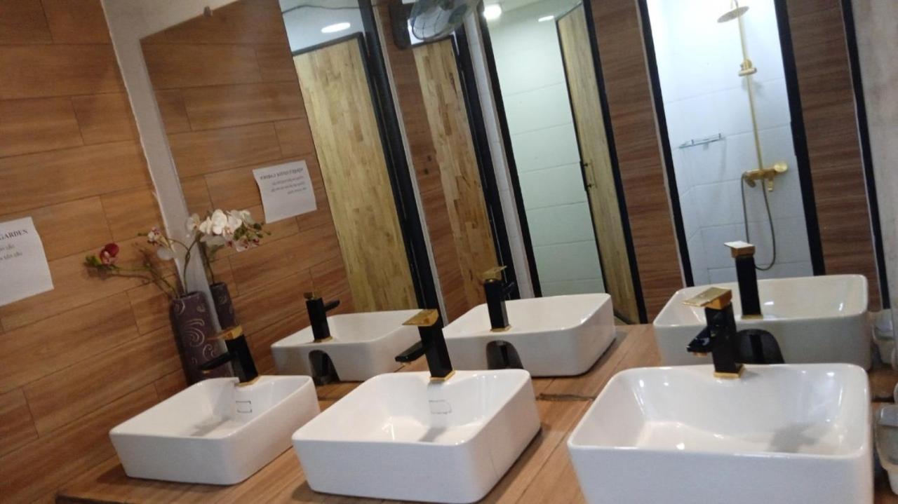 Little Garden Capsule hotel