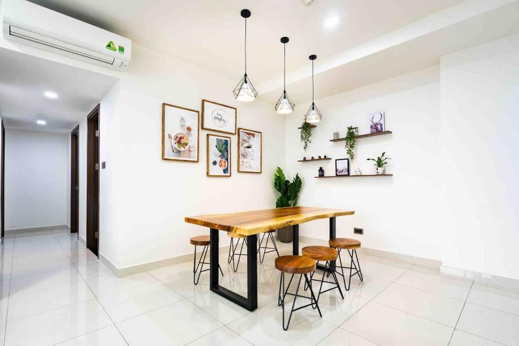 Apartment Saigon Royal - 3br - Amazing River View - Hana Apart 30 Ho Chi Minh City