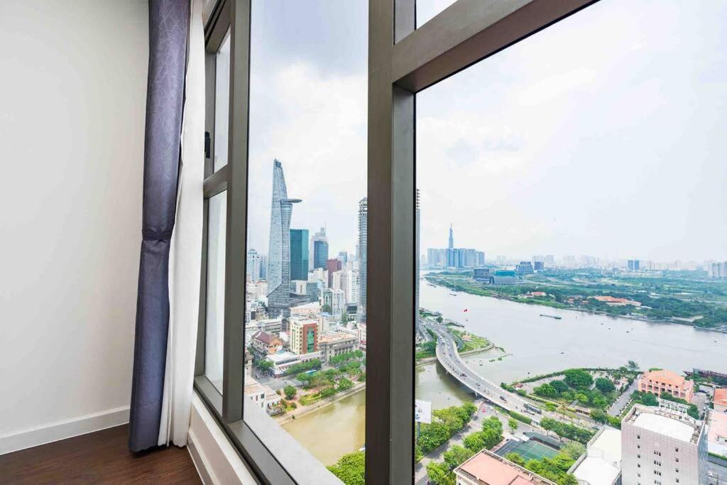 Apartment Saigon Royal - 3br - Amazing River View - Hana Apart 30 Ho Chi Minh City
