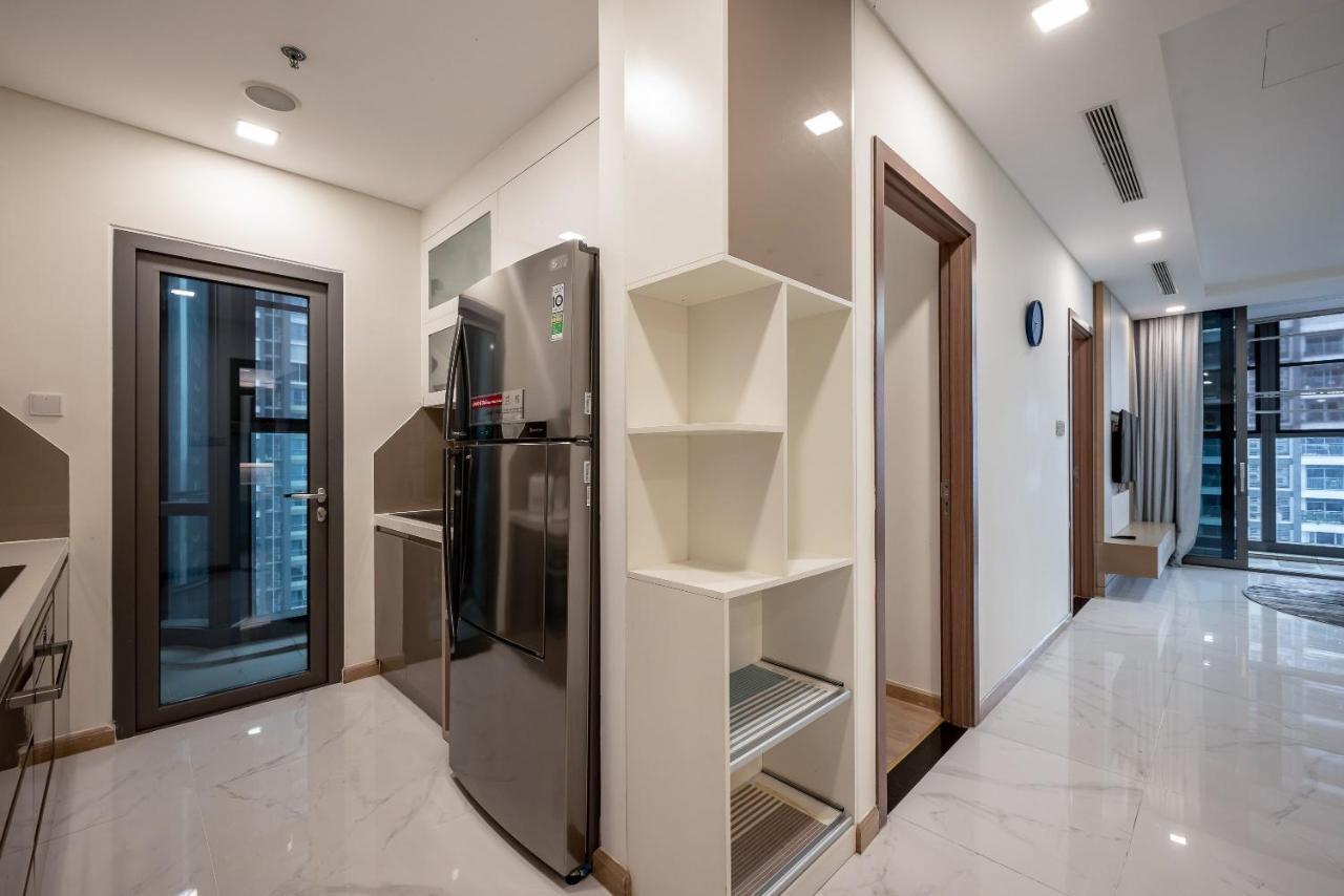 The Summit Landmark 81 - Vinhomes Park Apartment *