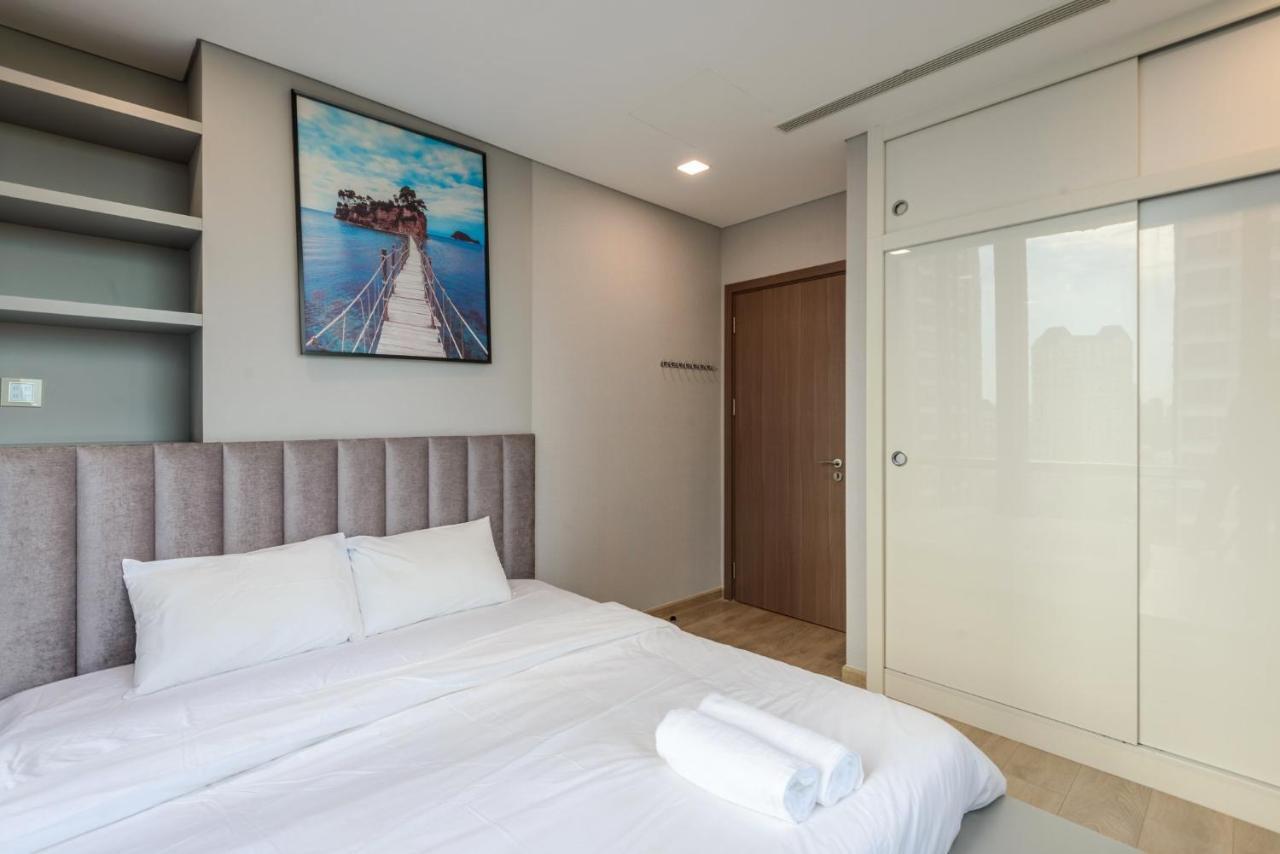 The Summit Landmark 81 - Vinhomes Park Apartment Ho Chi Minh City