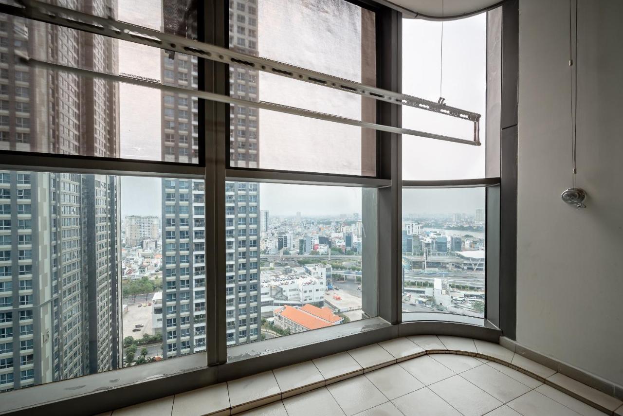 The Summit Landmark 81 - Vinhomes Park Apartment *