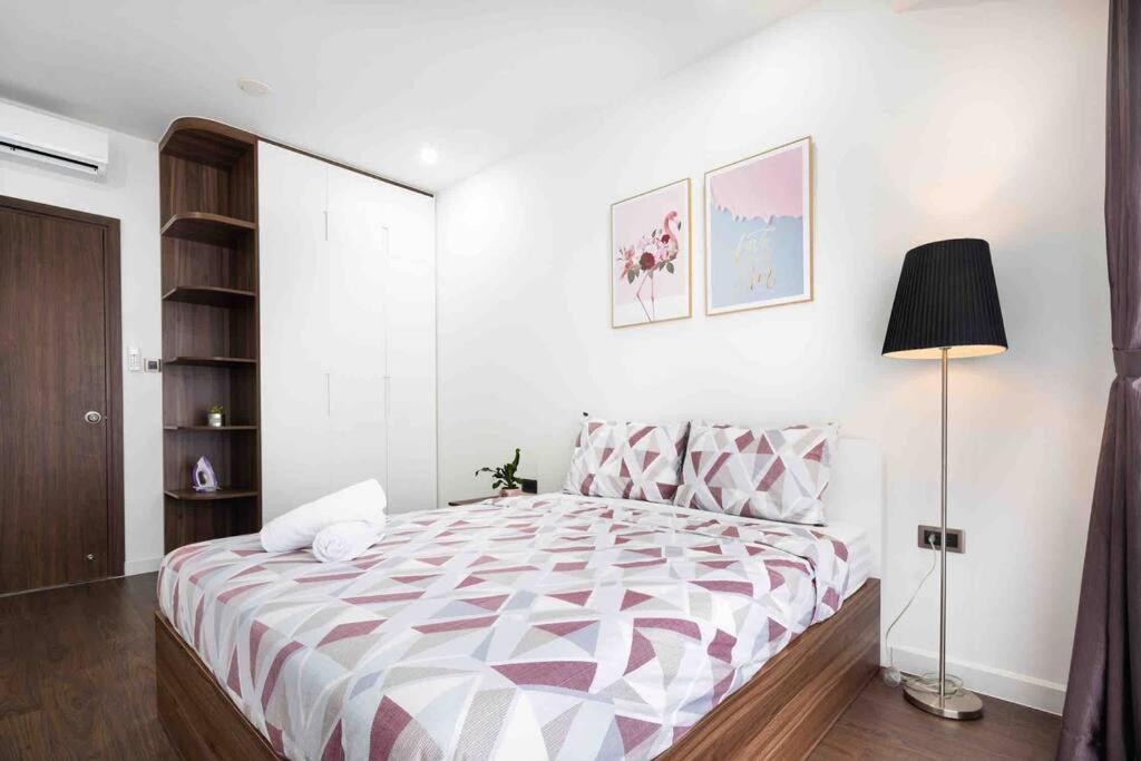 Saigon Royal - 2br High Fl - Citi Center - Hana 31 Apartment