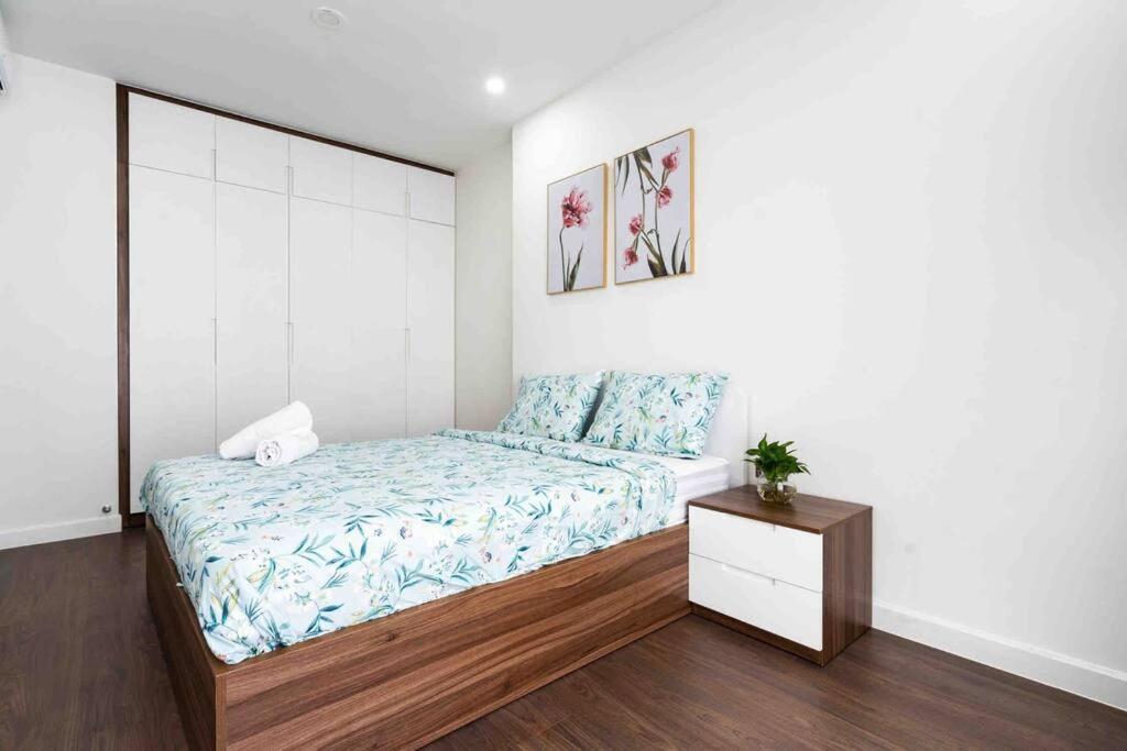 Saigon Royal - 2br High Fl - Citi Center - Hana 31 *