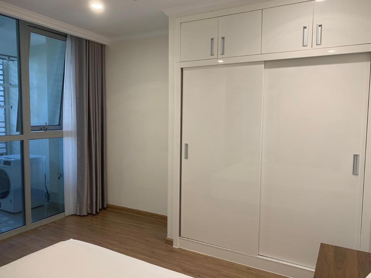 Apartment Vinhomes Park Ho Dich Vu *