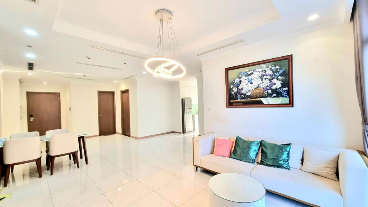 123 In Vinhomes Central Park - Landmark 81 Area Apartment