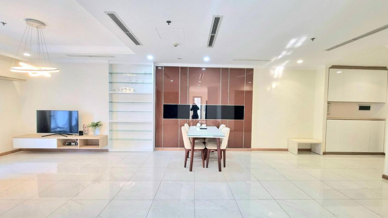 123 In Vinhomes Central Park - Landmark 81 Area Apartment Ho Chi Minh City