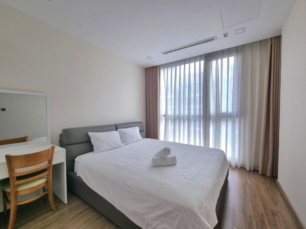 123 In Vinhomes Central Park - Landmark 81 Area Apartment Ho Chi Minh City
