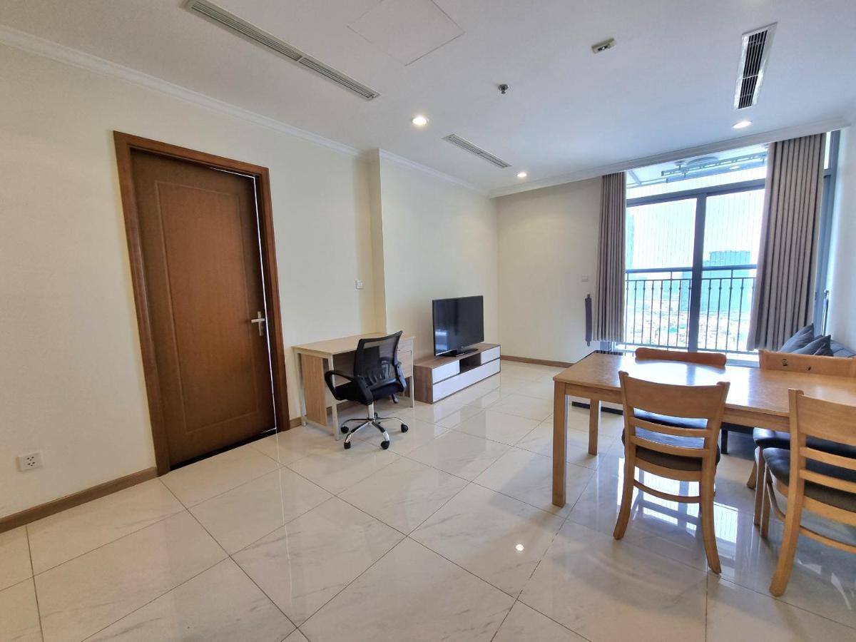 Apartment 123 In Vinhomes Central Park - Landmark 81 Area *