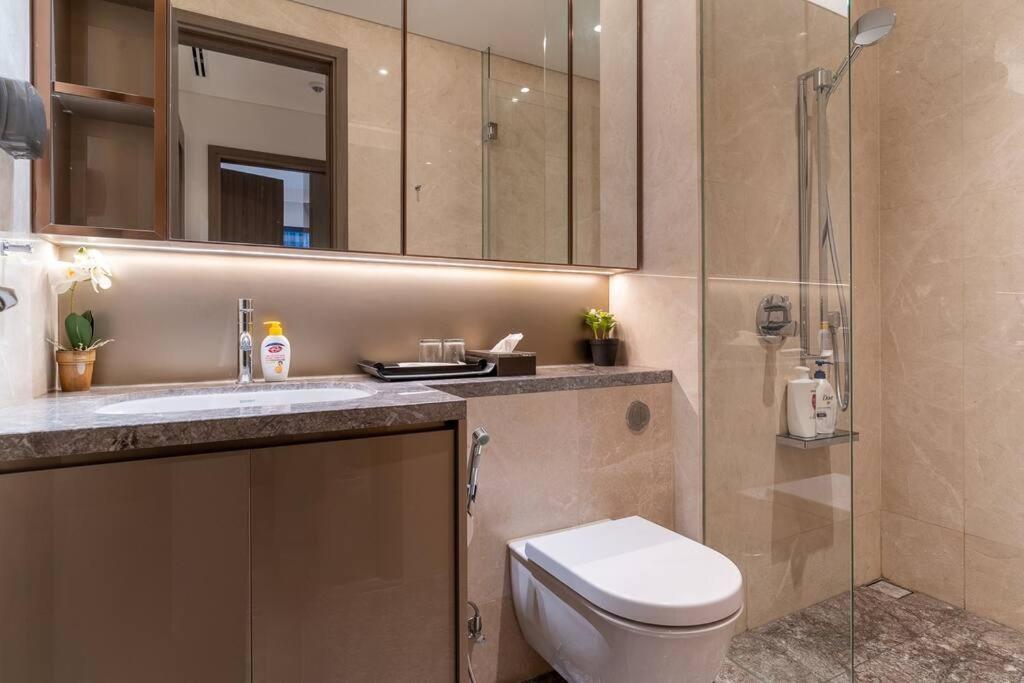 The Rixx Elegant @ D1/jacuzzi/pool/gym * Ho Chi Minh City