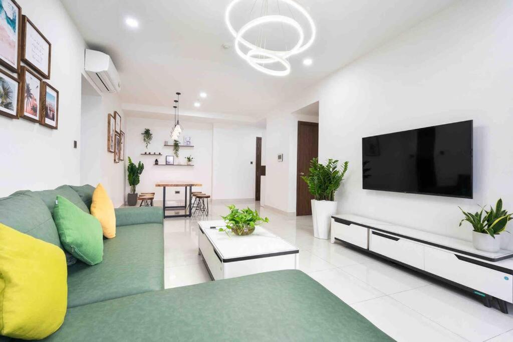 Apartment Saigon Royal - 3br - Amazing River View - Hana Apart 30 Ho Chi Minh City