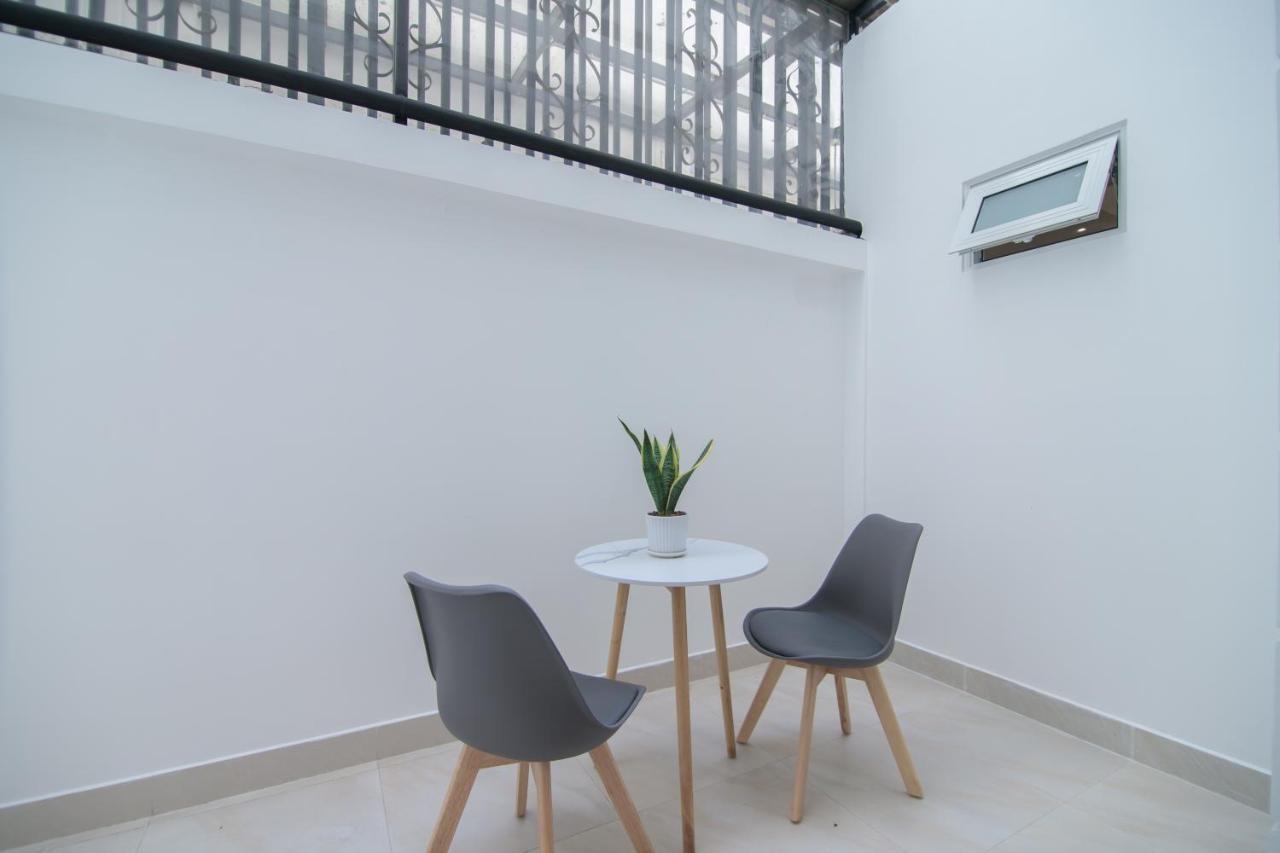 Bin Bin 8 - Near Sunrise Hotel Bandar Ho Chi Minh