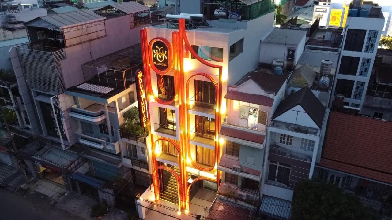 Pynt Ho Chi Minh City