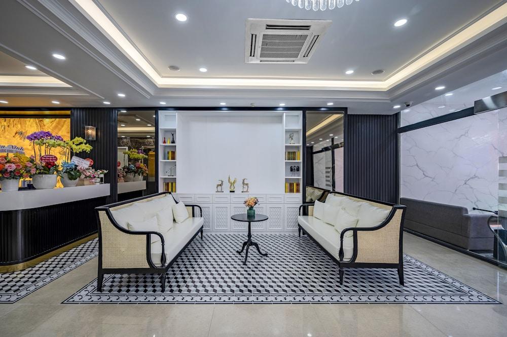 Khách sạn Cozy Midnight
