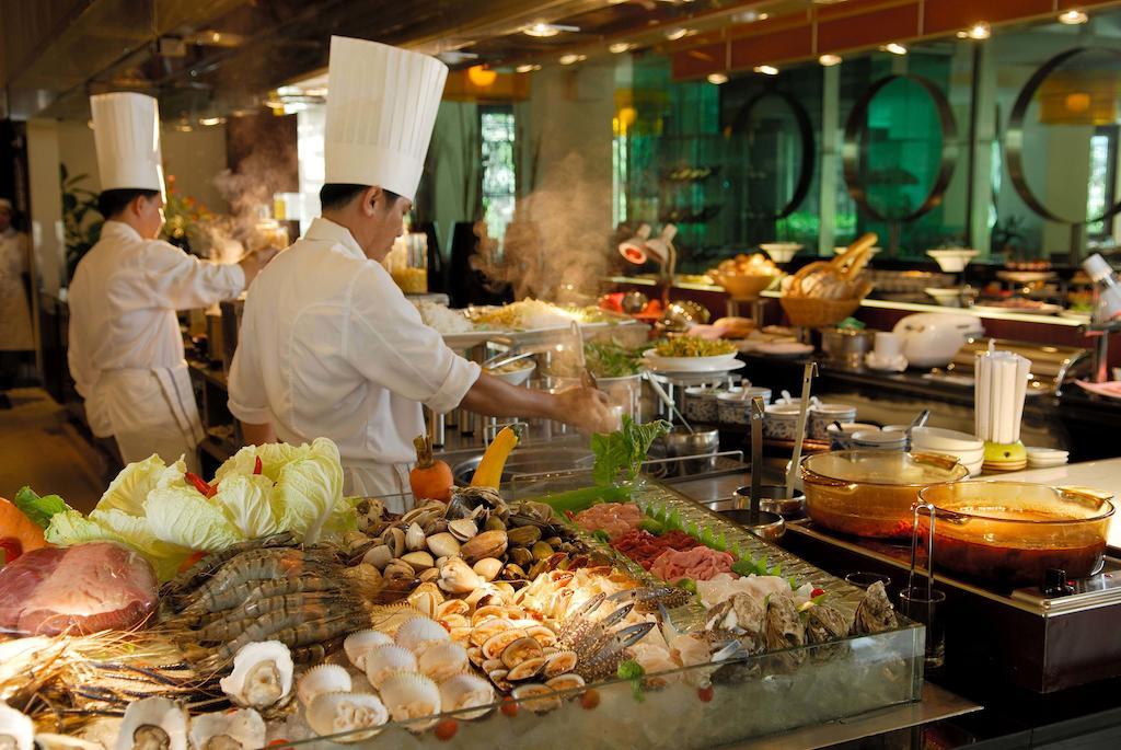 Equatorial Hotel Bandar Ho Chi Minh