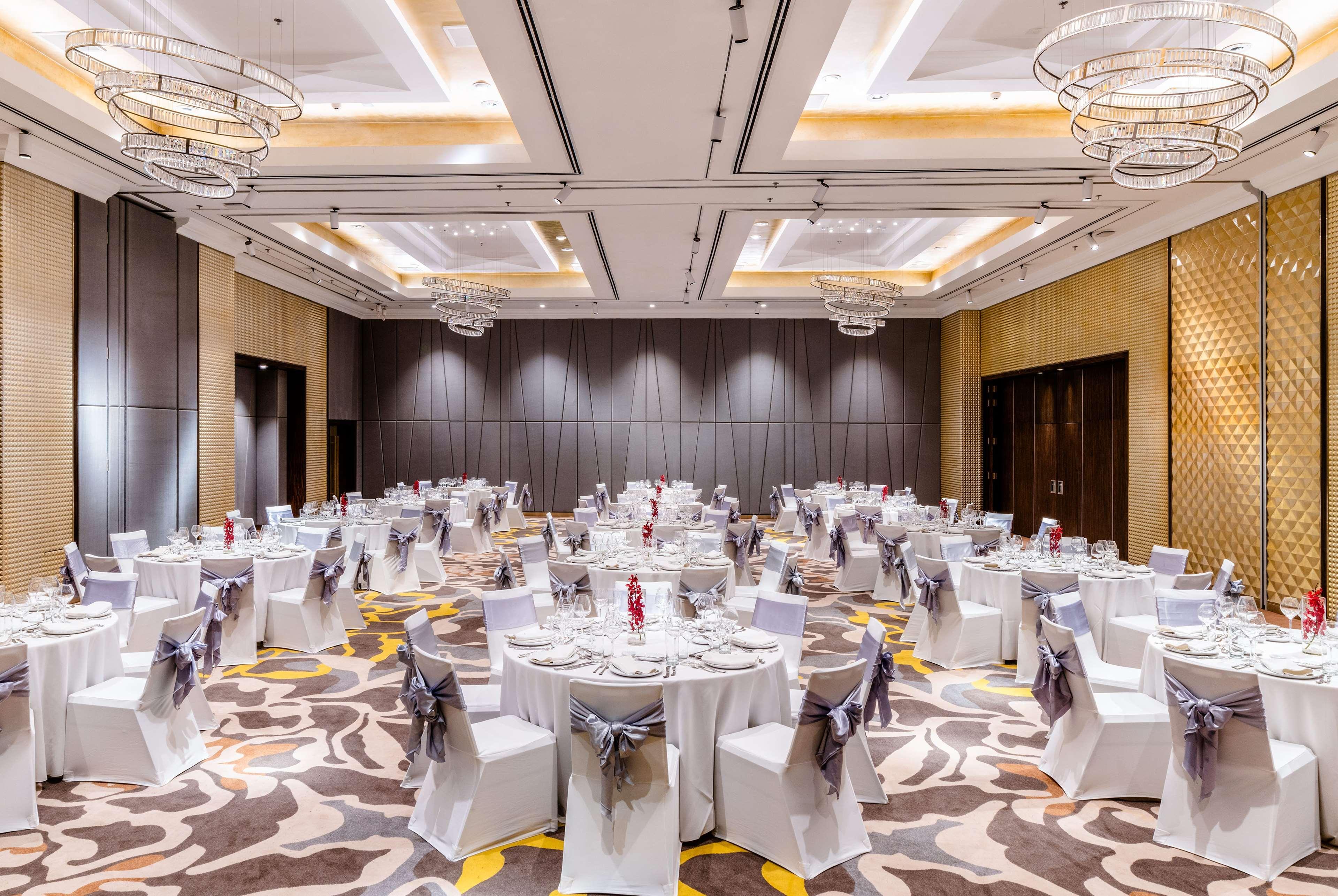Khách sạn Caravelle Saigon