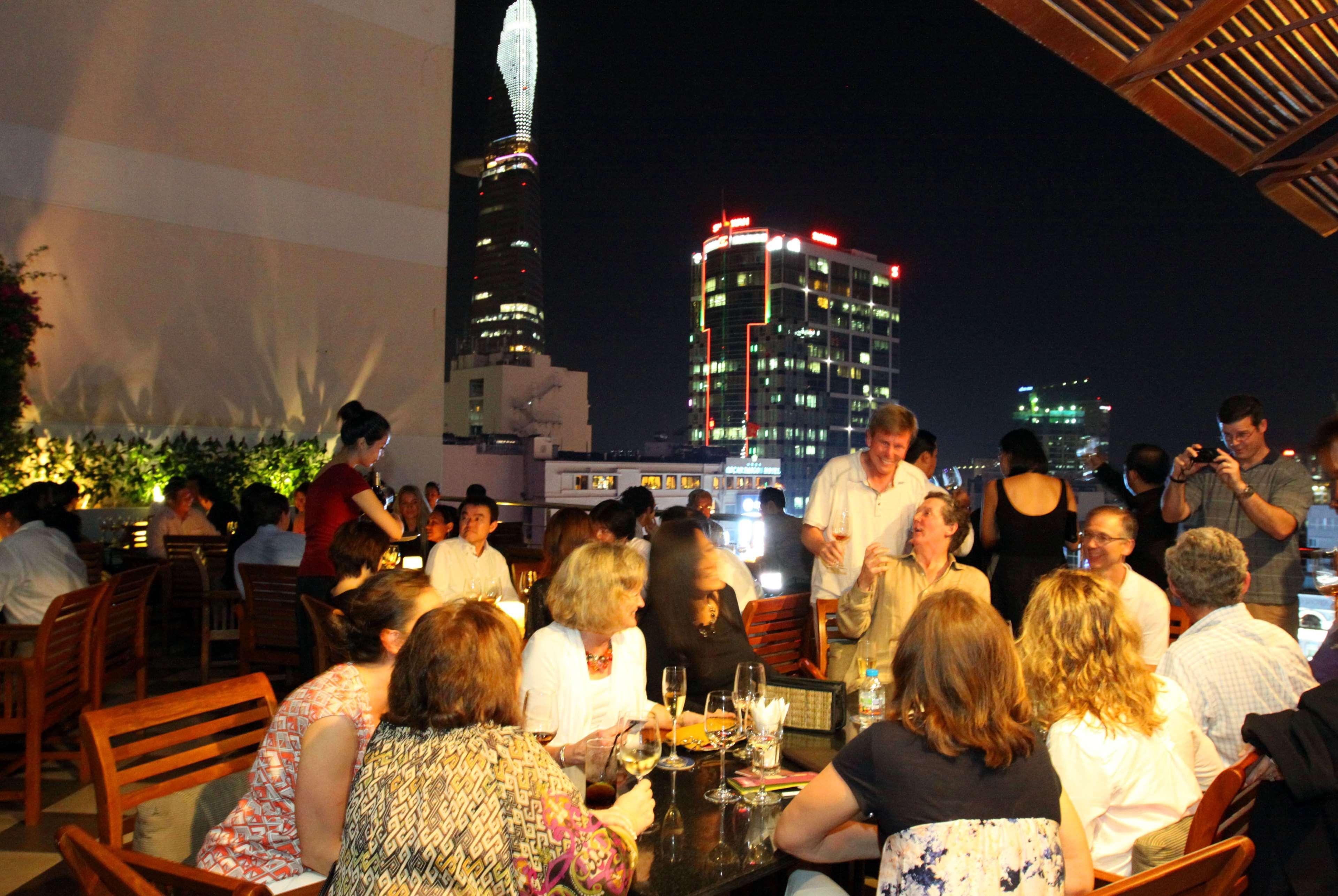 Khách sạn Caravelle Saigon