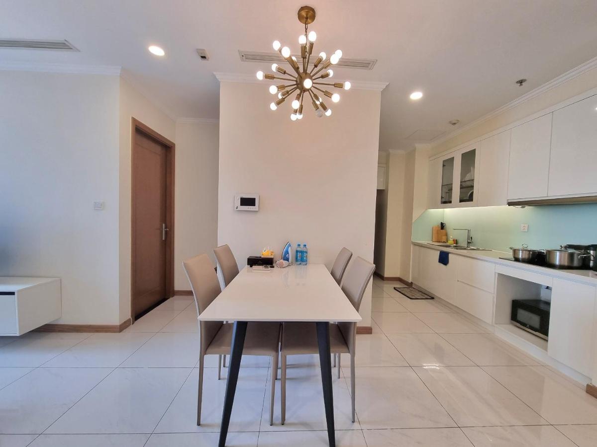 Vinhomes Central Park Luxury 1,2,3,4 Bedroom, Landmark 81 Area