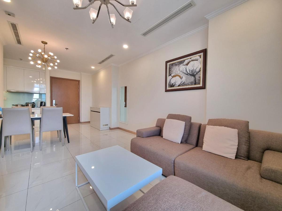 Vinhomes Central Park Luxury 1,2,3,4 Bedroom, Landmark 81 Area * Ho Chi Minh City