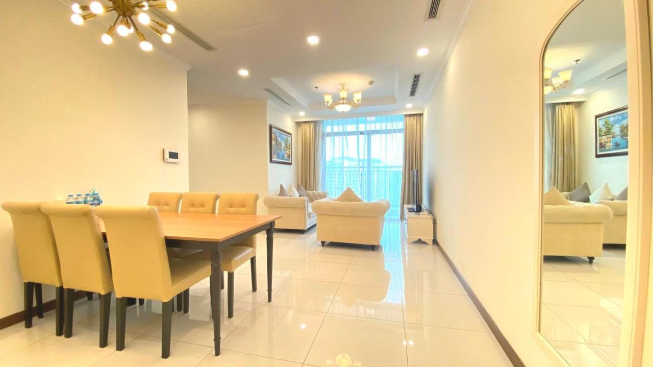 Apartment Vinhomes Central Park Luxury 1,2,3,4 Bedroom, Landmark 81 Area Ho Chi Minh City