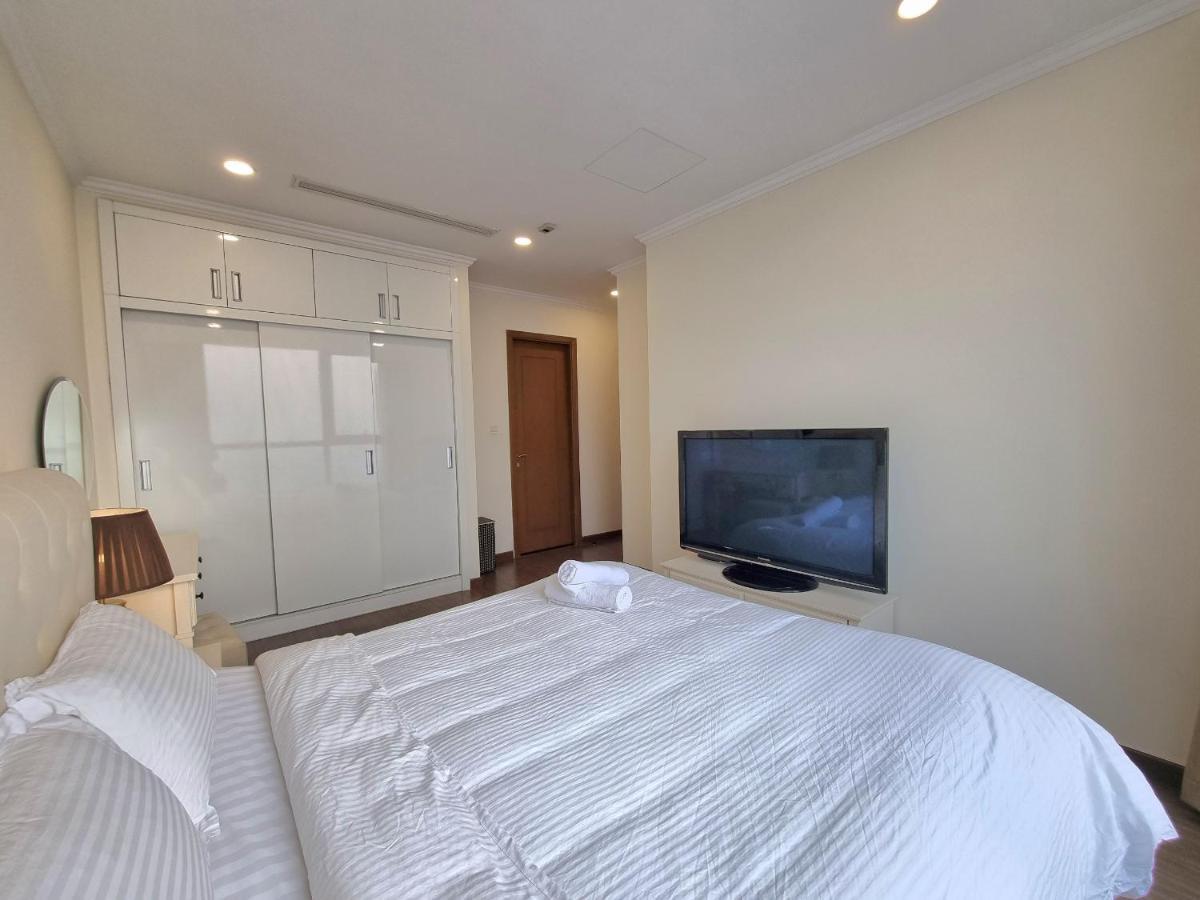 Vinhomes Central Park Luxury 1,2,3,4 Bedroom, Landmark 81 Area Apartment