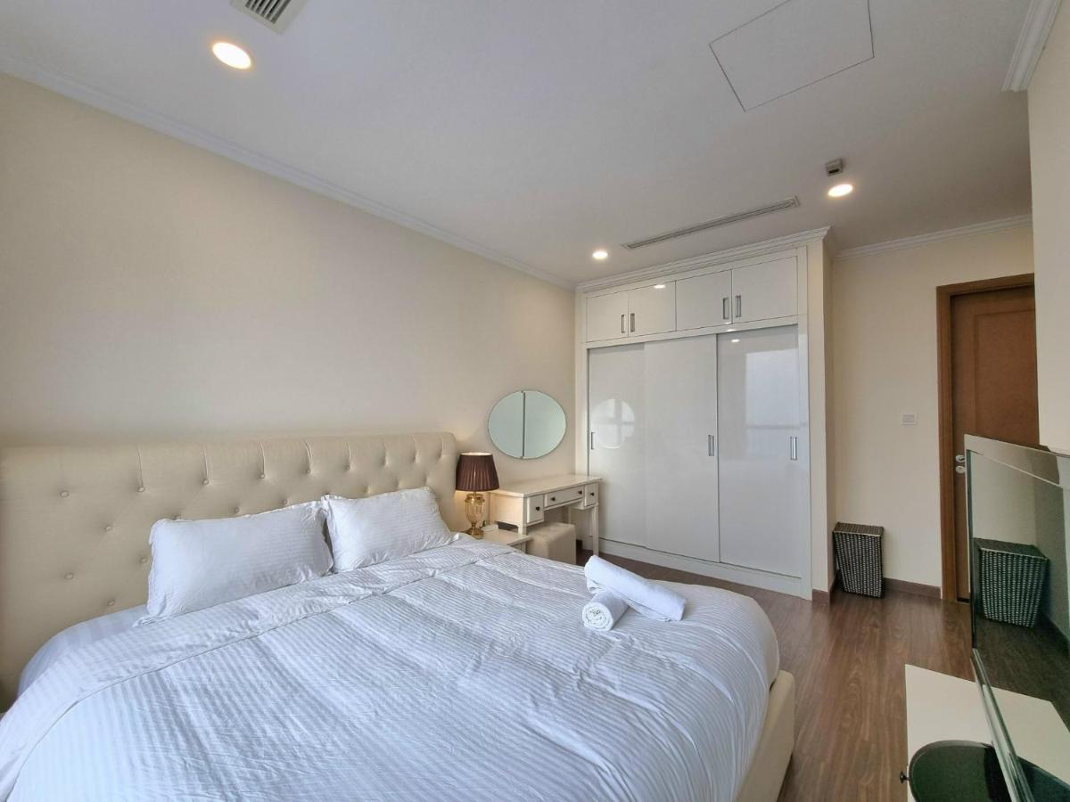 Vinhomes Central Park Luxury 1,2,3,4 Bedroom, Landmark 81 Area