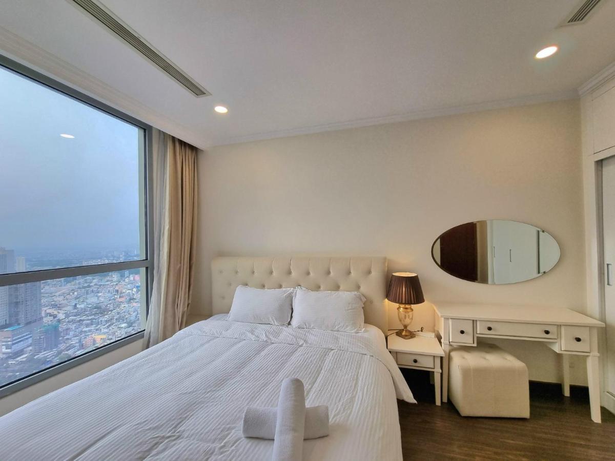 Apartment Vinhomes Central Park Luxury 1,2,3,4 Bedroom, Landmark 81 Area Ho Chi Minh City