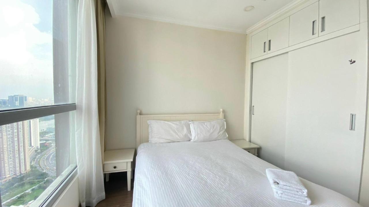 Vinhomes Central Park Luxury 1,2,3,4 Bedroom, Landmark 81 Area Apartment *