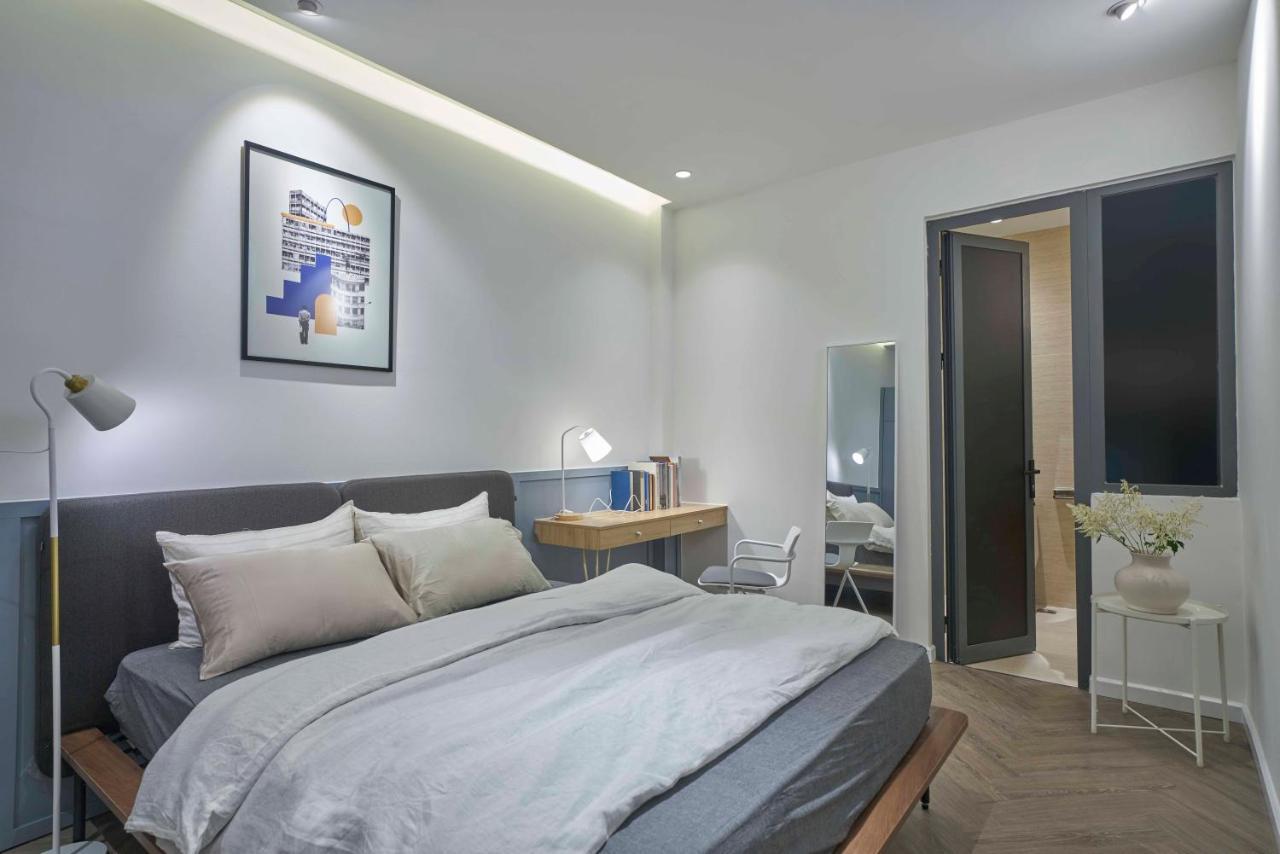 Hotel Express By M Village Dinh Cong Trang *