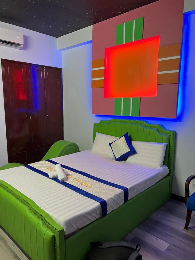Khach San Tien Thang Khách sạn hẻo lánh TP. Hồ Chí Minh