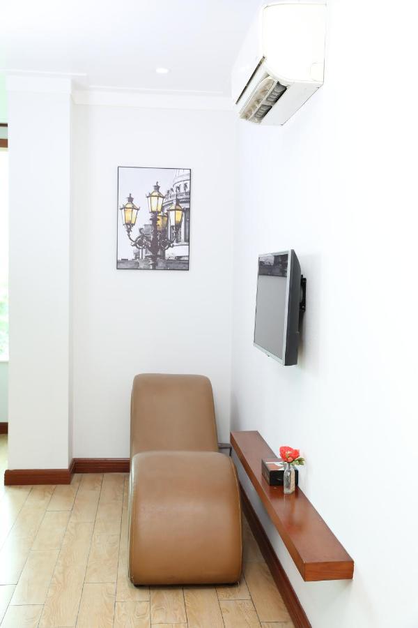 Thanh Vinh & 4* Bandar Ho Chi Minh