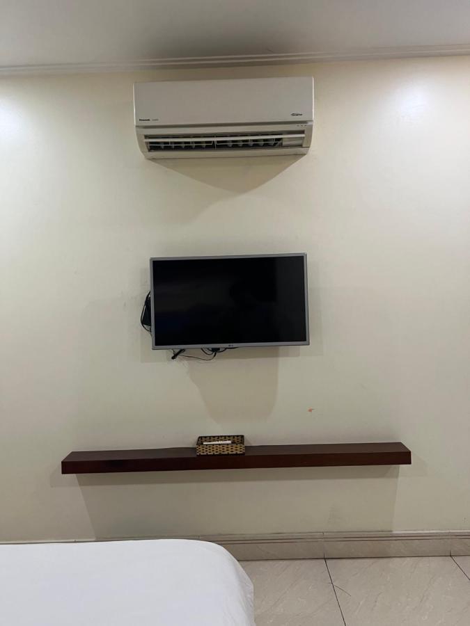 Thanh Vinh & 4*
