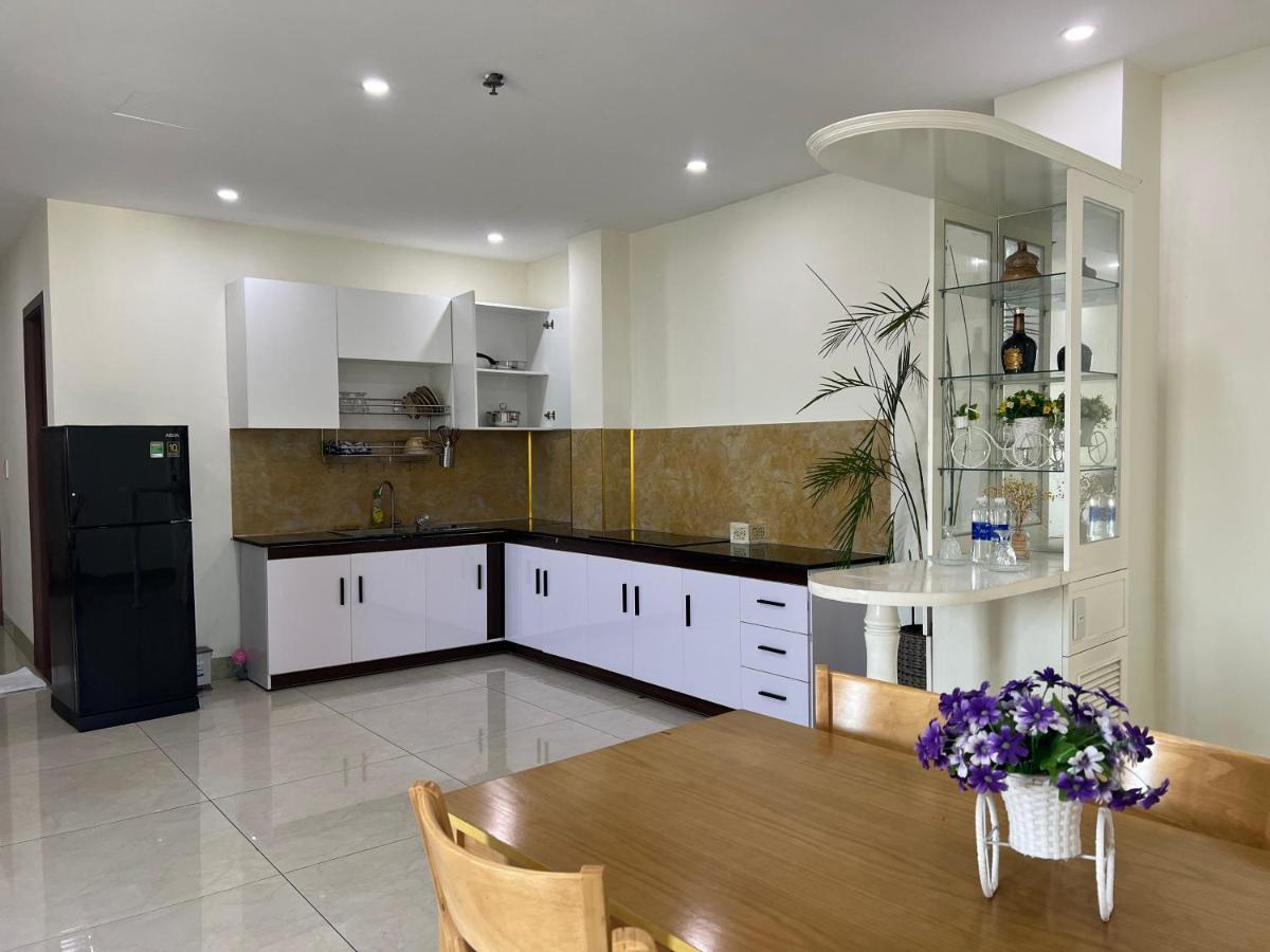 Thanh Vinh & 4*