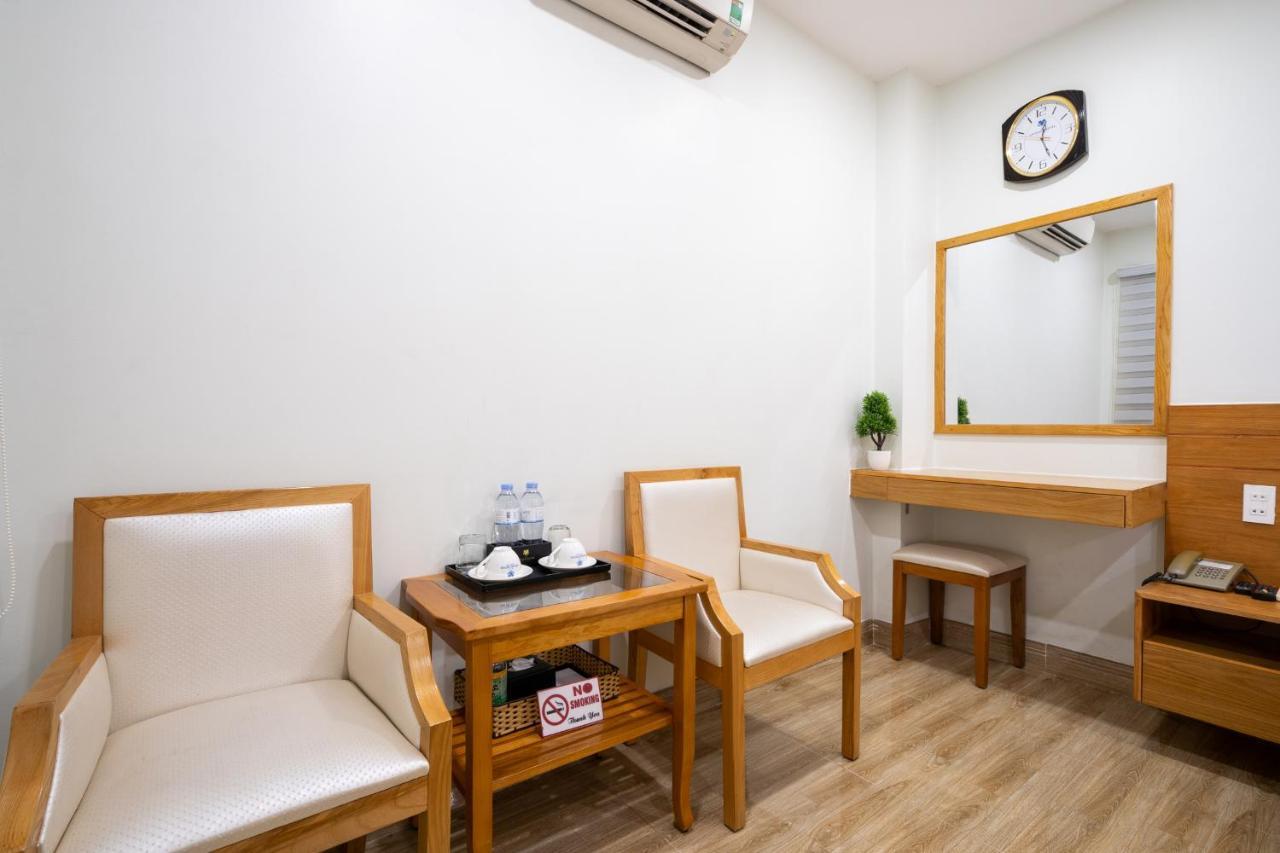 Hotel Vivian - Tan Son Nhat Airport