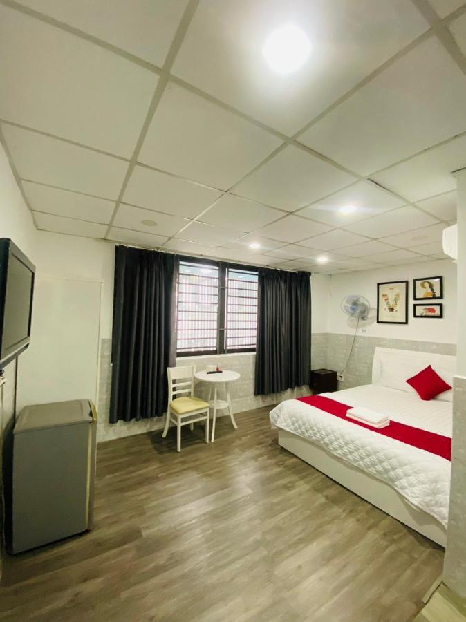 Hotel Vinh Phu Gia *