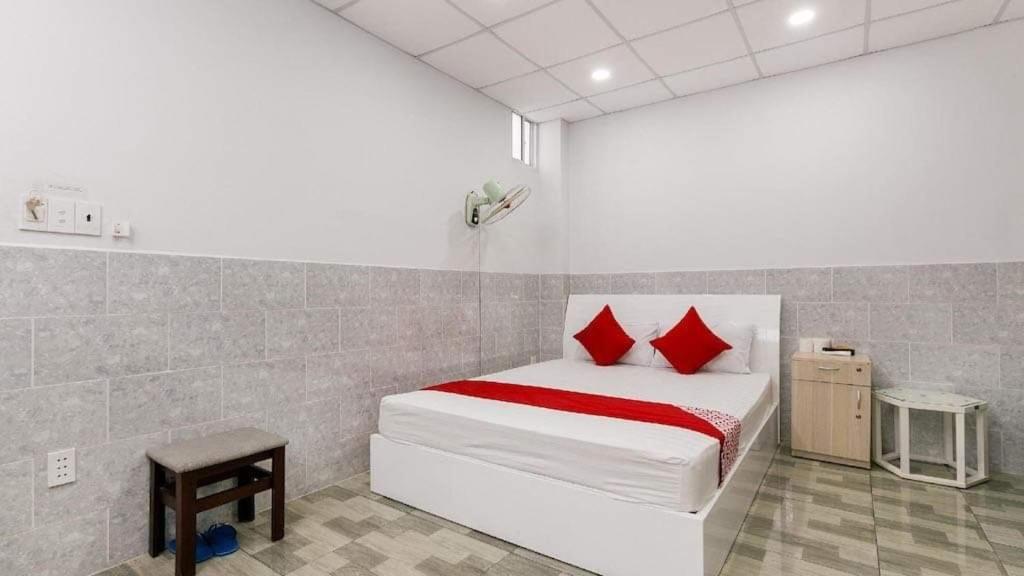 Hotel Vinh Phu Gia