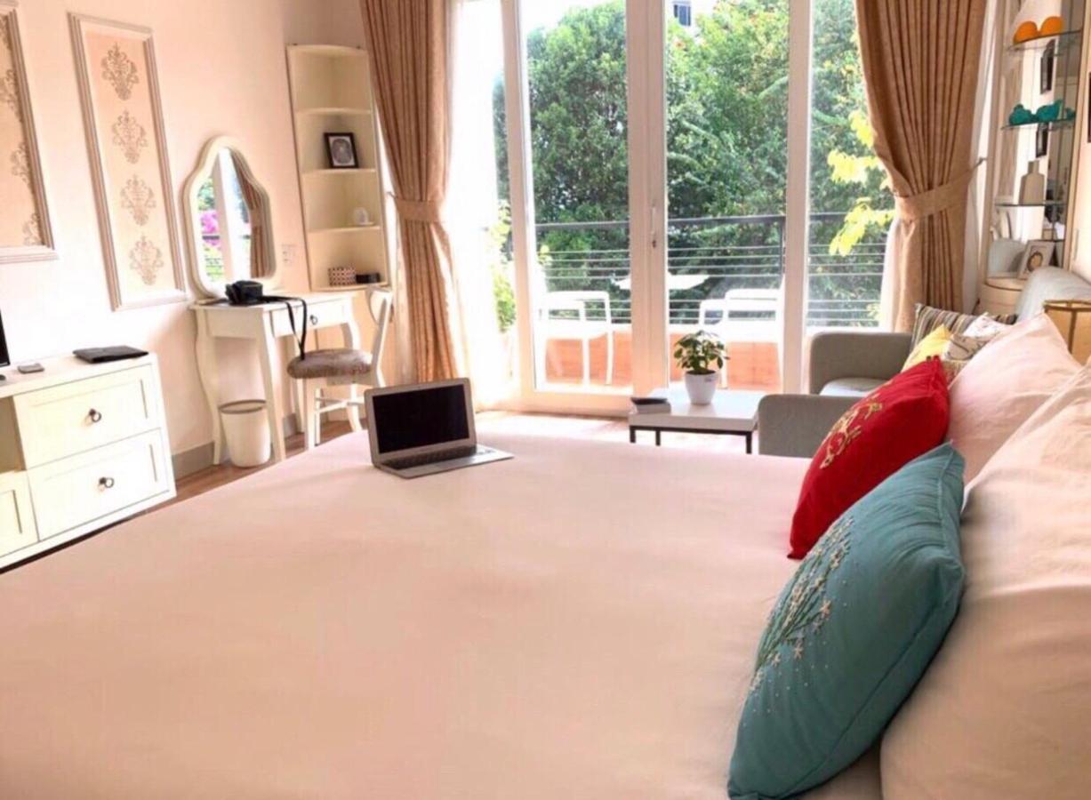 Khách sạn Chez Lotus Vn *