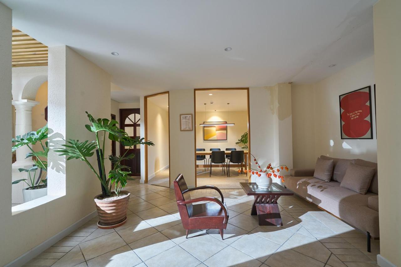 M Village Living Cach Mang Thang 8