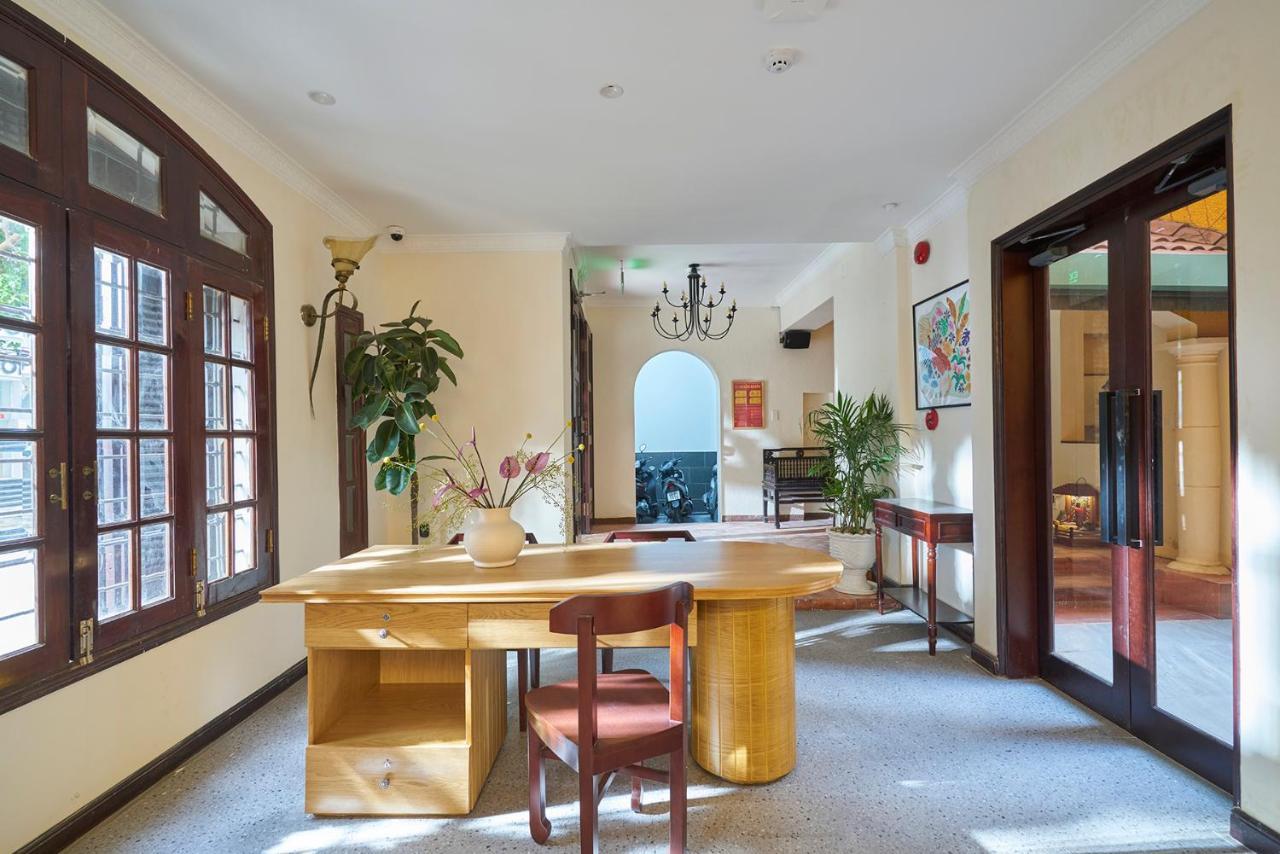 M Village Living Cach Mang Thang 8 Khách sạn