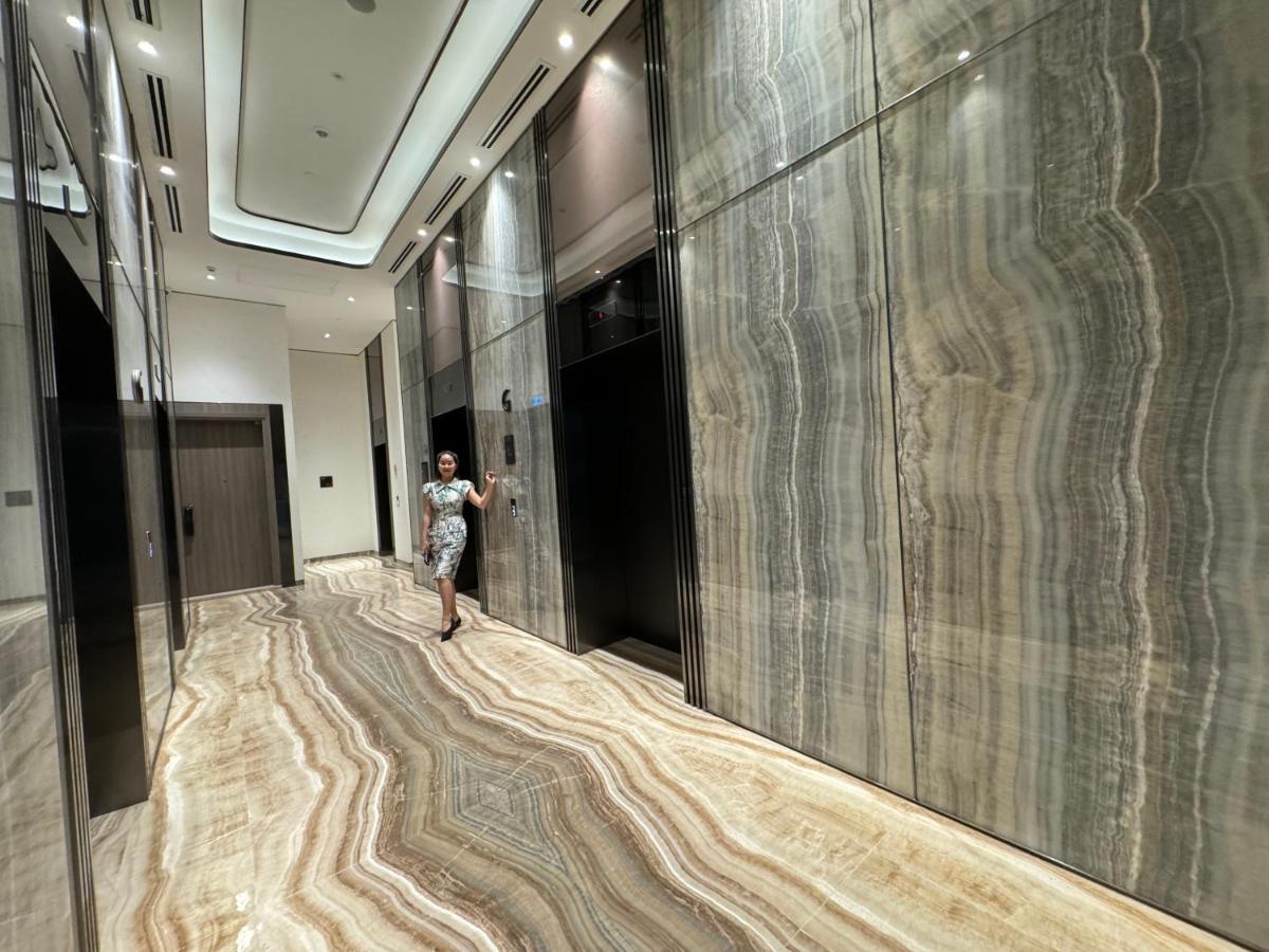 Apartment Four Seasonsthe Marq D1freepickup-pool-gym-sauna