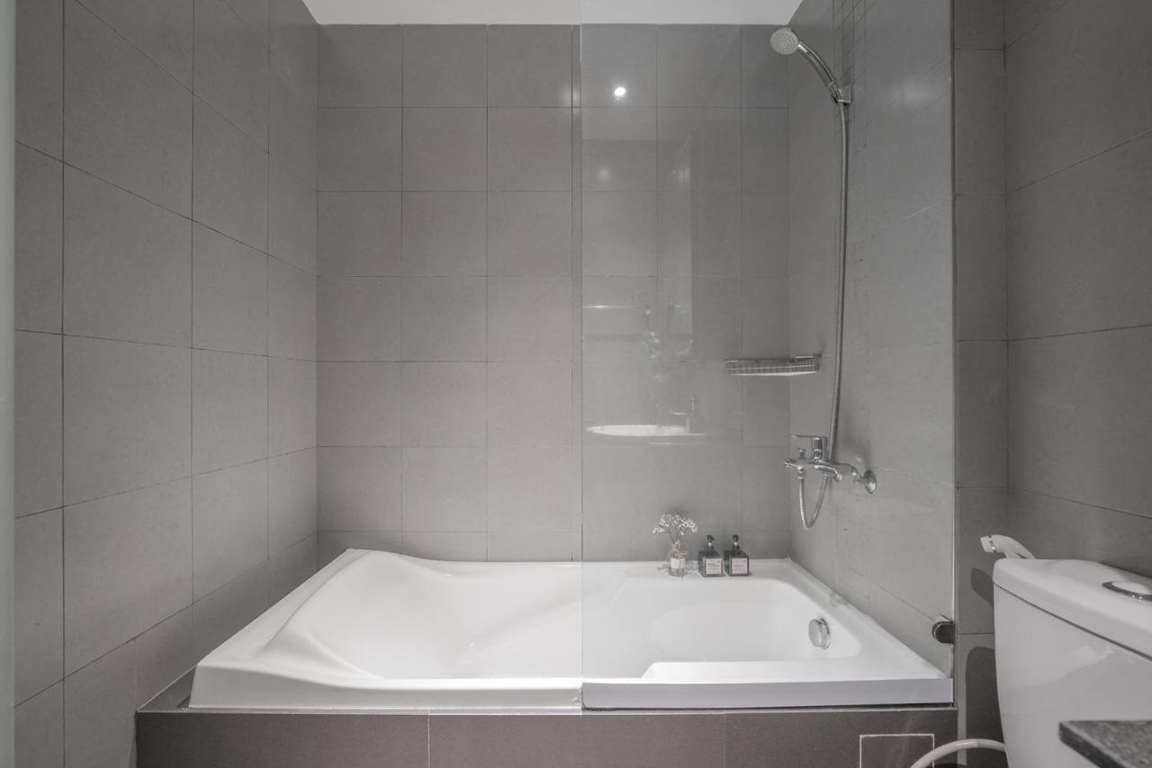 Hotel Express By M Village Thach Thi Thanh