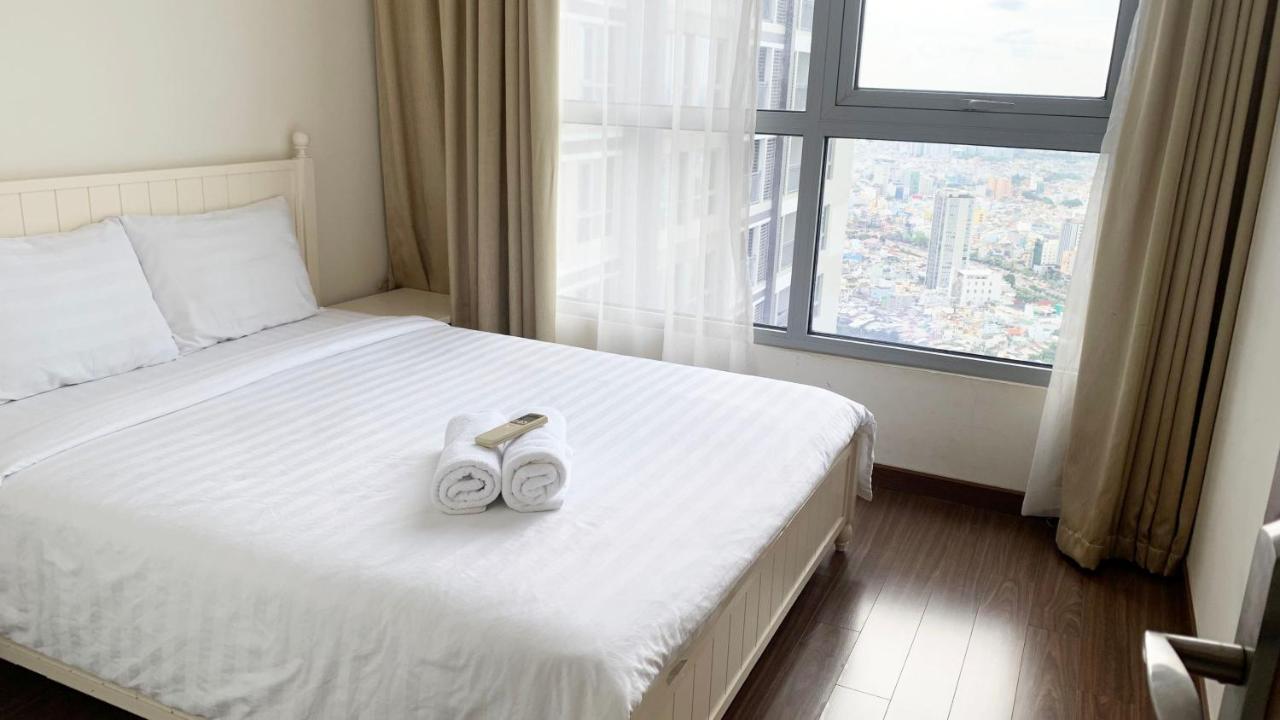 Ho Vinhomes Park - Tony's * Ho Chi Minh City