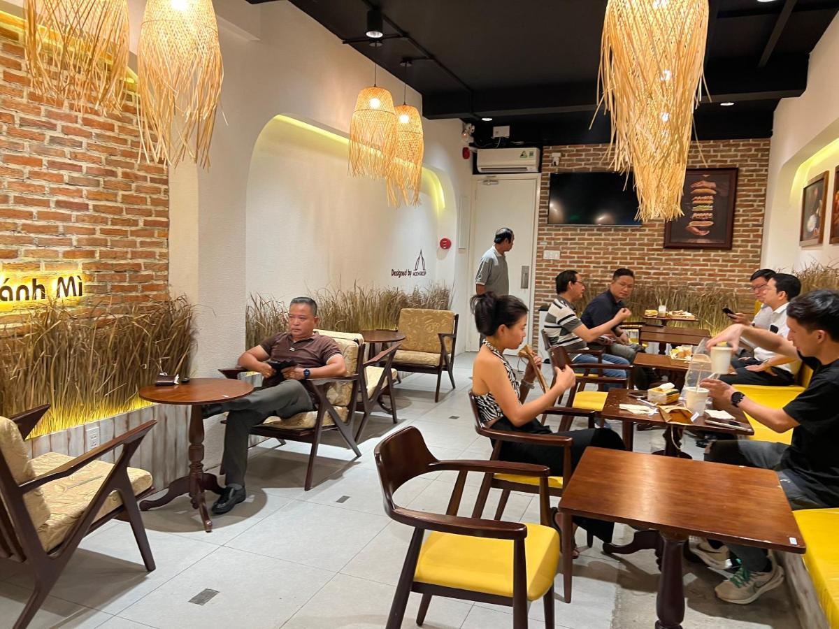 Grandma Lu's Saigon Bui Vien * TP. Hồ Chí Minh