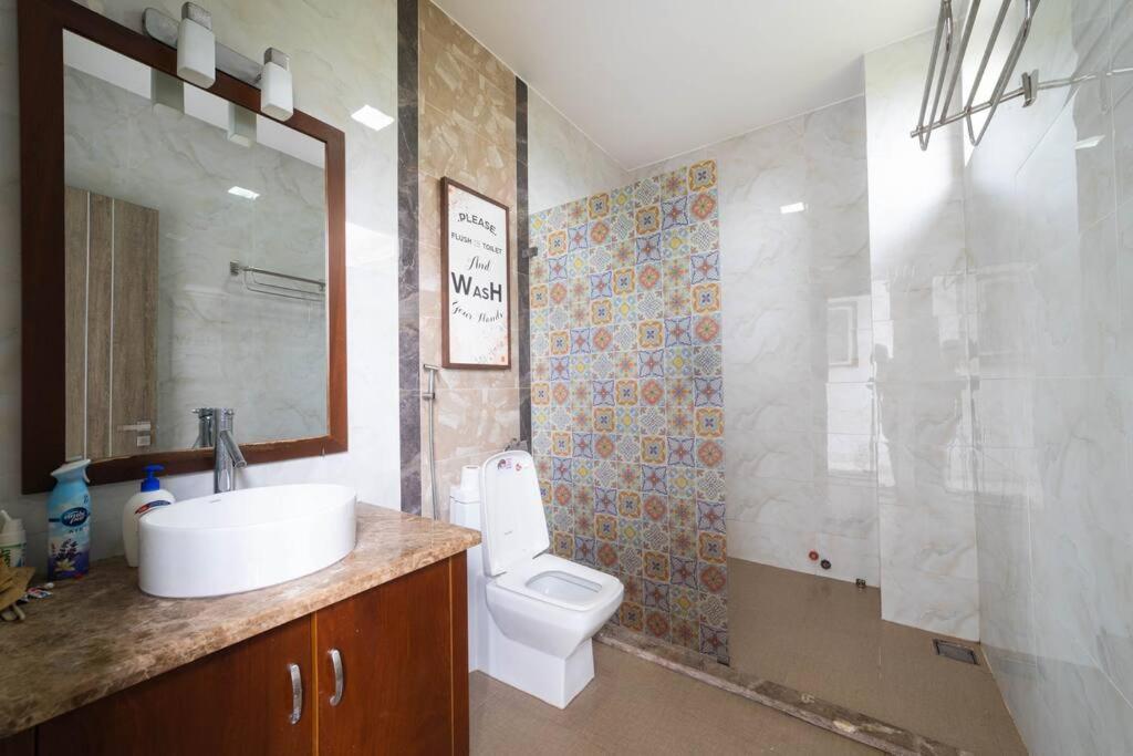 Maison Khu Vuon Nhiet Doi * Ho Chi Minh City
