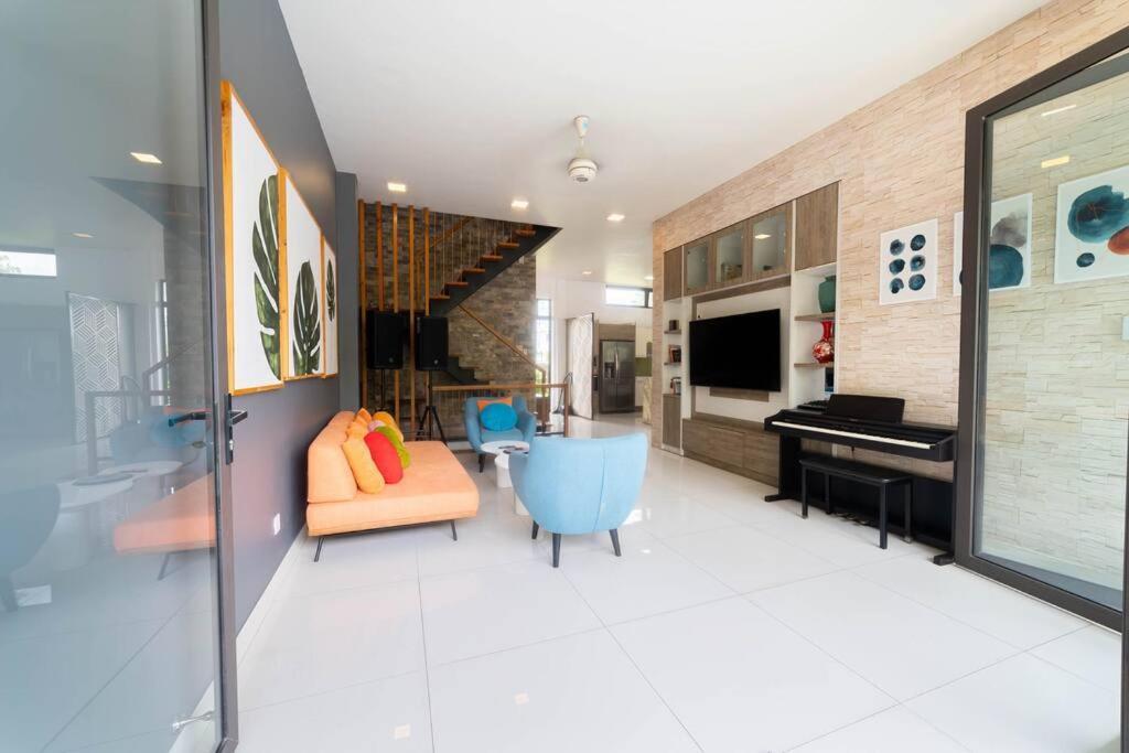 Villa Maison Khu Vuon Nhiet Doi