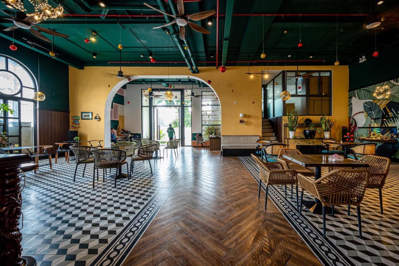 Cozrum Homes - Kola Aparthotel Ho Chi Minh City