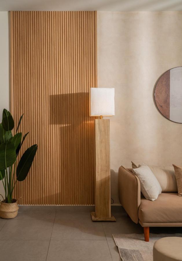 Apartment 3brs-'-zenlivinspace-elite&eco- Airport-pick.up Ho Chi Minh City