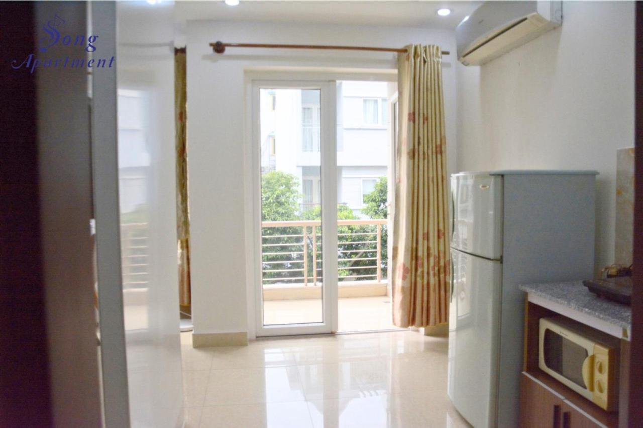 Song 1 Apartment *