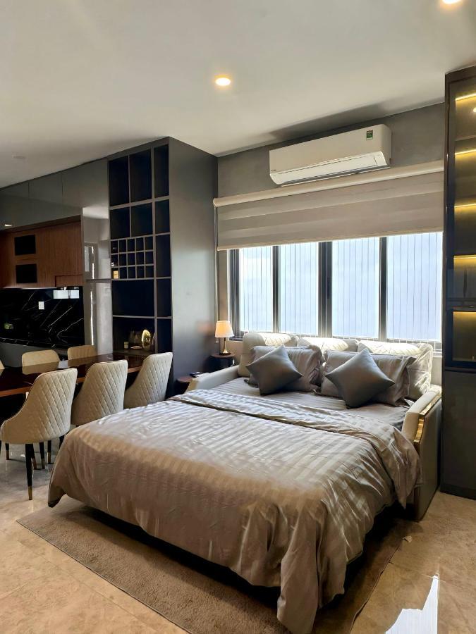 Khanh Nguyen Luxury, Fully Furnished With Street View Apartment *