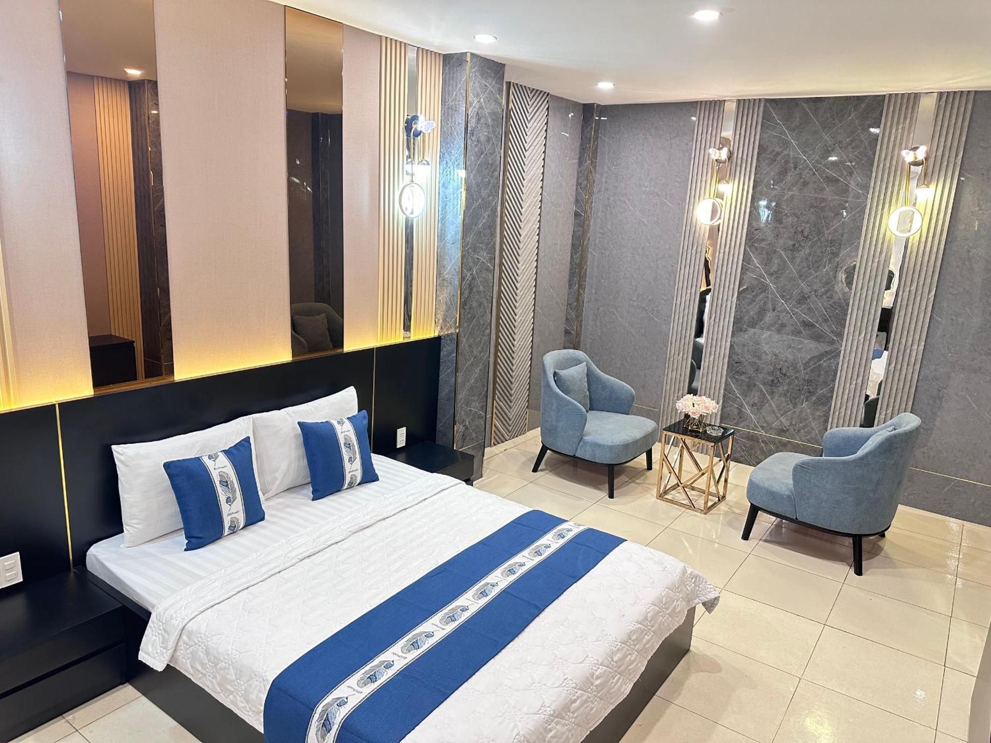 Eden Hotel *